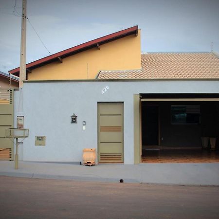 Vila Casa Joao E Maria Olímpia Exteriér fotografie